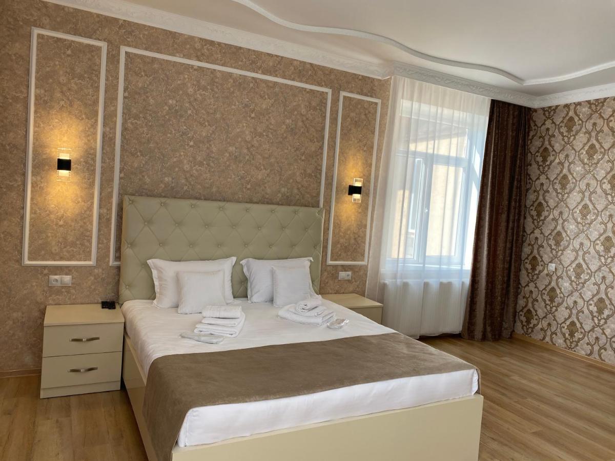 Hotel Sharl Ninotsminda エクステリア 写真