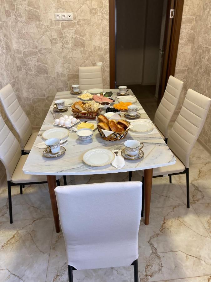 Hotel Sharl Ninotsminda エクステリア 写真