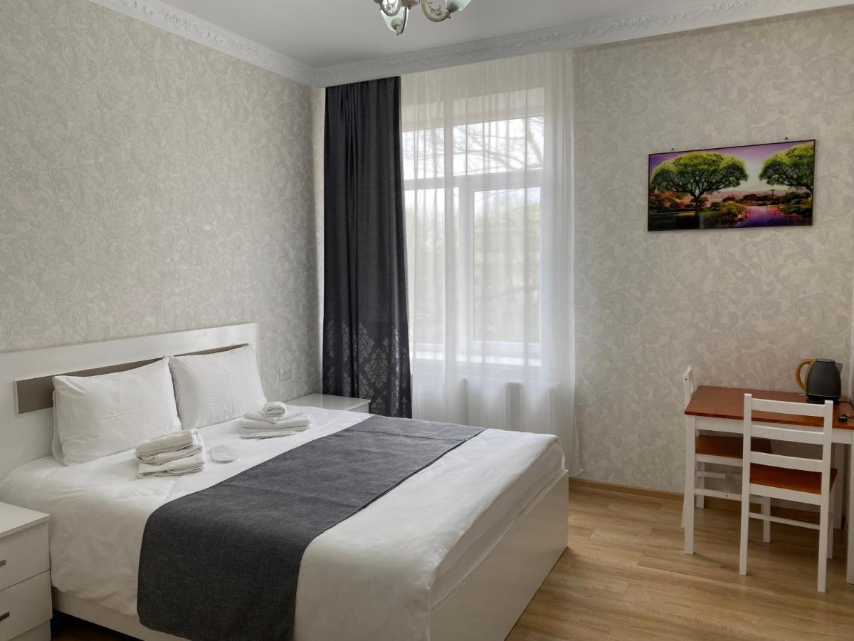 Hotel Sharl Ninotsminda エクステリア 写真